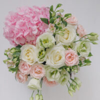 Aranjament Floral Cutie Cu Flori Mixte