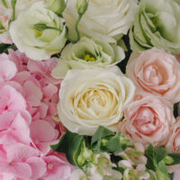 Aranjament Floral Cutie Cu Flori Mixte