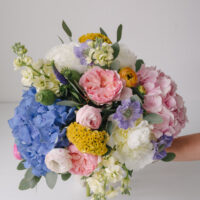 Buchet Din Flori Colorate
