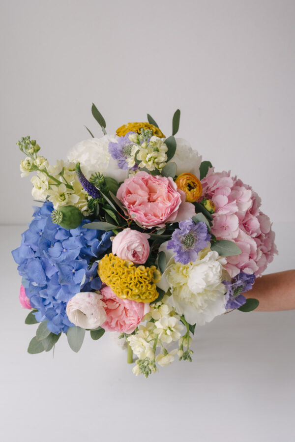 Buchet Din Flori Colorate