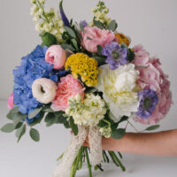 Buchet Din Flori Colorate