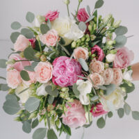 Buchet Pastelat Cu Bujor, Lalele, Frezii, Trandafiri, Alstroemeria
