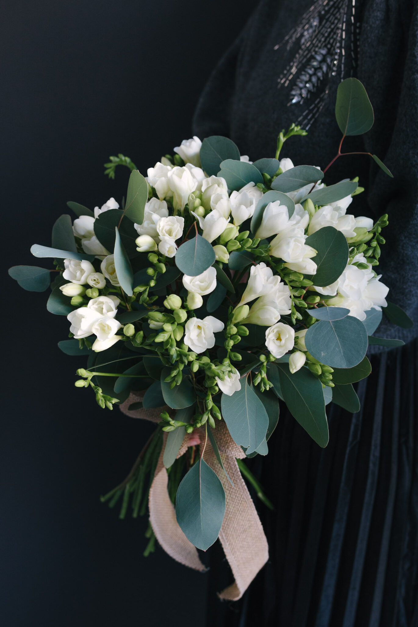 Buchet Cu 29 Frezii Albe