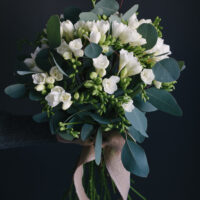Buchet Cu 29 Frezii Albe