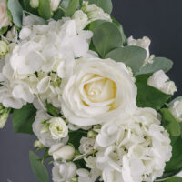 Coroană Funerară Cu Hortensii, Trandafiri Și Lisianthus