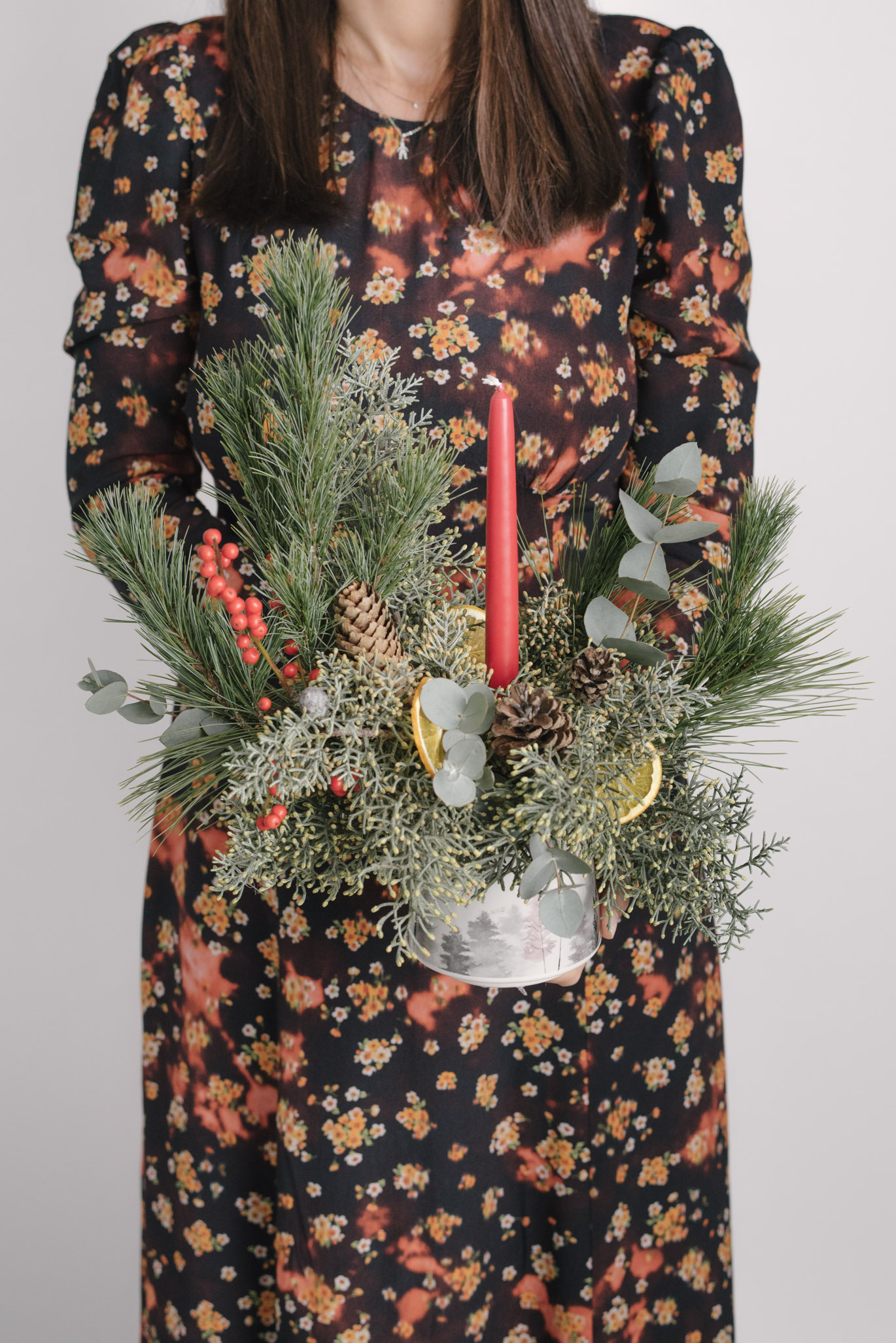 Aranjament De Crăciun În Cană Ceramică Cu Motive De Iarnă